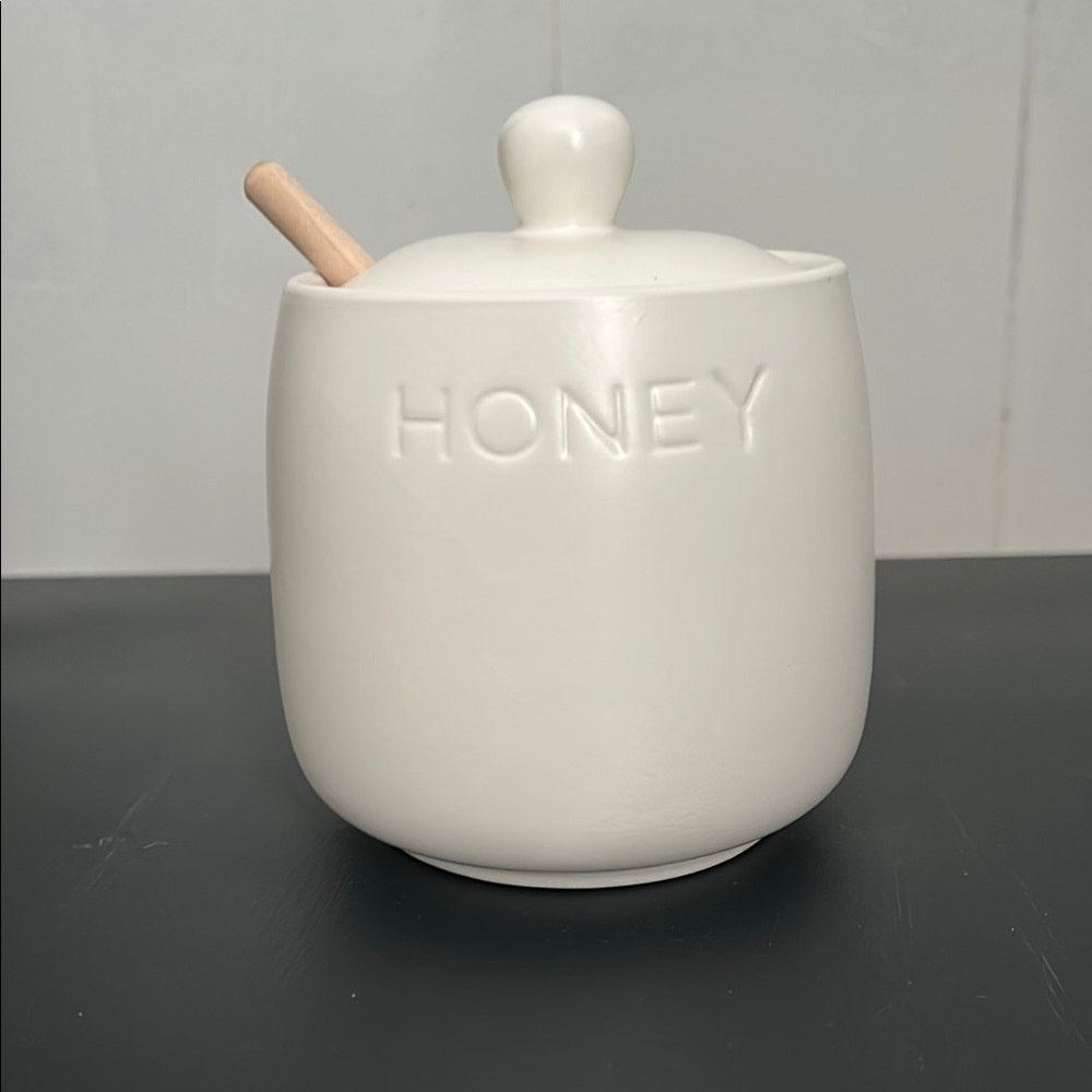 Bushwick Kitchen White Honey Jar with Lid and Dipper